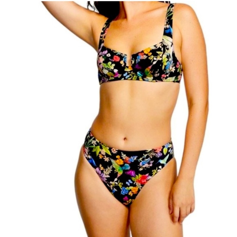 Victoria's Secret Bikini set birds of paradise brazilian floral Size 32C Medium